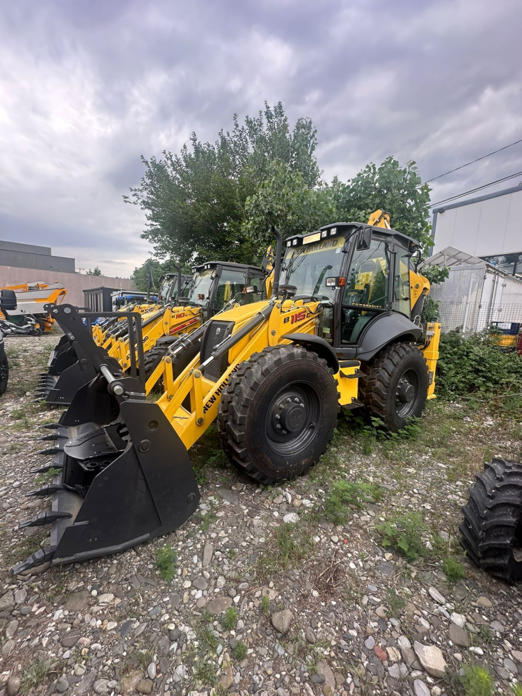 Экскаватор-погрузчик New Holland B115D Comfort (Tier 5 с отключенной SCR, Турция)