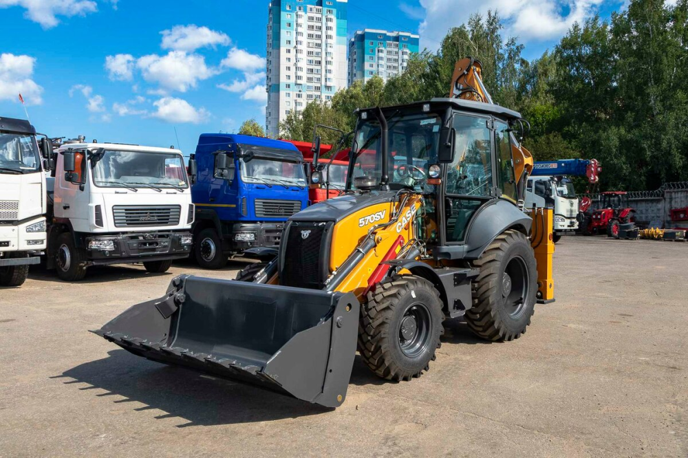 Экскаватор-погрузчик CASE 570SV (Индия)