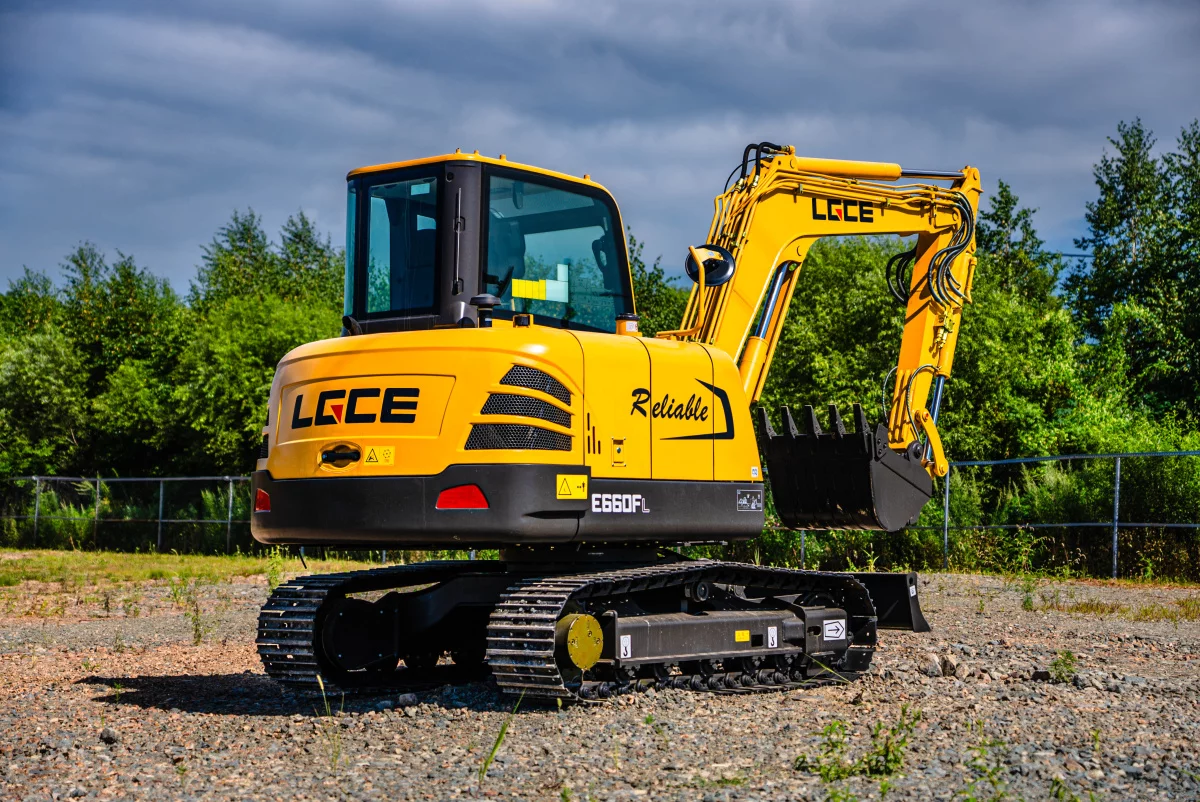 Экскаватор гусеничный LGCE E660FL (Квик-каплер гидр, Металлическая гус, Двухпоточная гидролиния (X3))