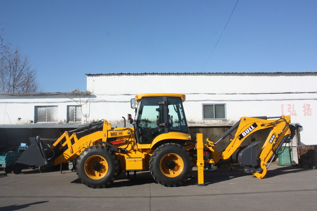 Экскаватор-погрузчик BULL 4SX