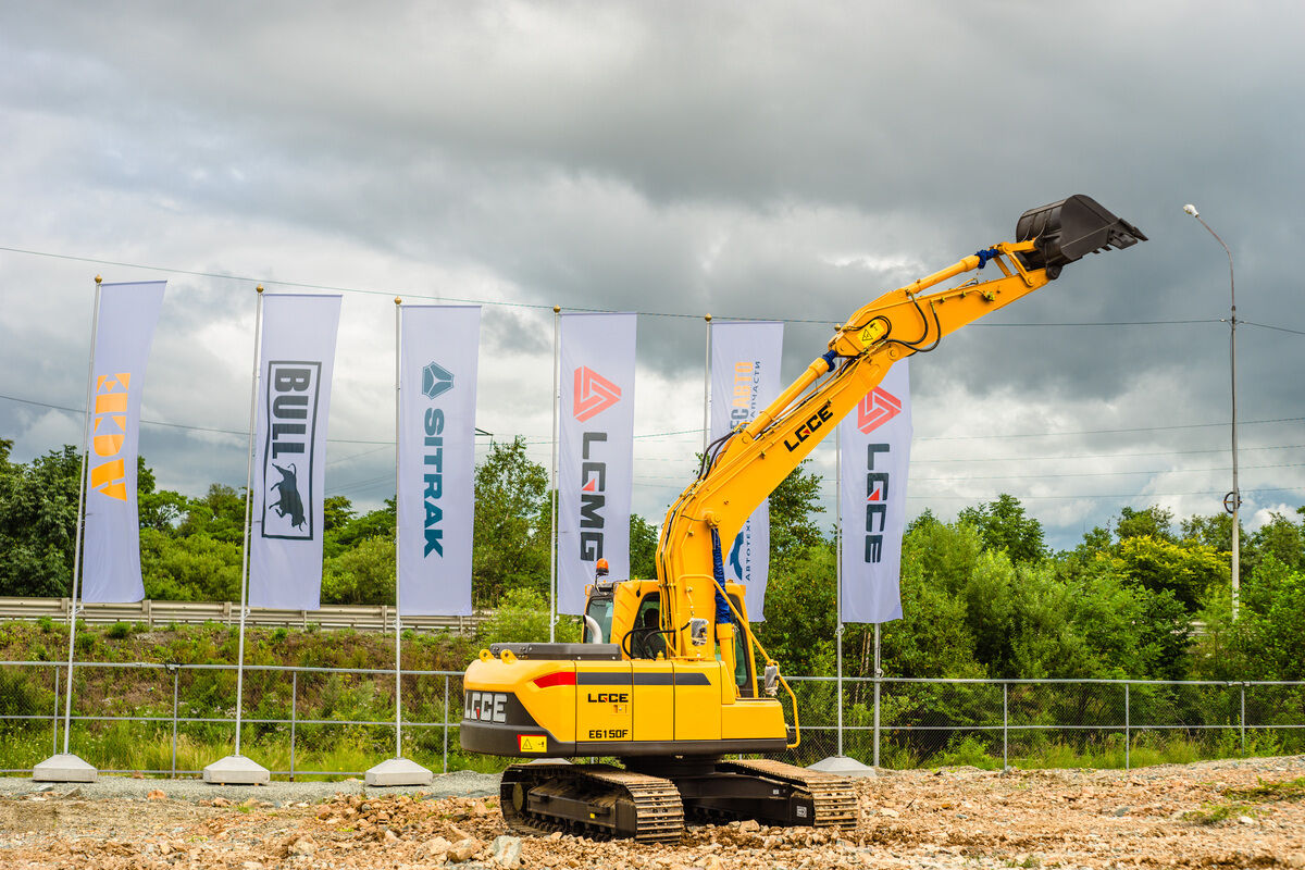 Экскаватор гусеничный LGCE E6150F (Однопоточная гидролиния)