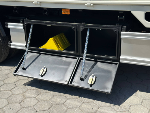 ISUZU ELF бортовой с КМУ HYVA