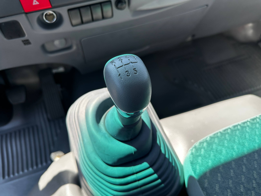 ISUZU ELF бортовой с КМУ HYVA