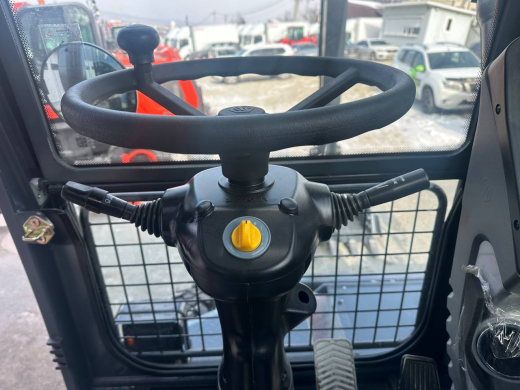 Колесный экскаватор XINYUAN C140W