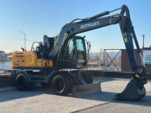 Колесный экскаватор XINYUAN C140W с лифт-кабиной