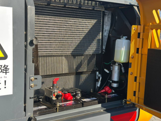 Колесный экскаватор XINYUAN C140W с лифт-кабиной