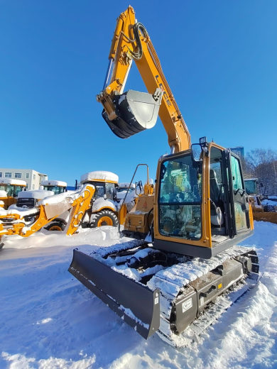 Экскаватор гусеничный LGCE E690F