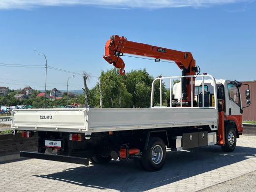 ISUZU ELF бортовой с КМУ HYVA