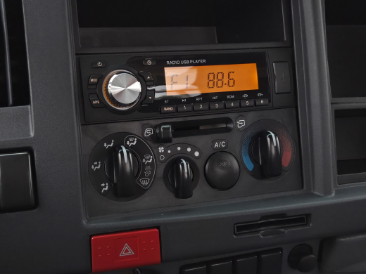 ISUZU ELF бортовой с КМУ UNIC