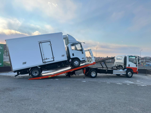 Эвакуаторная платформа 4.5 т на шасси Isuzu Elf