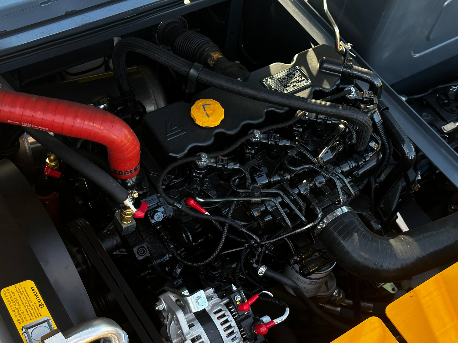 Колесный экскаватор XINYUAN B65 ECO