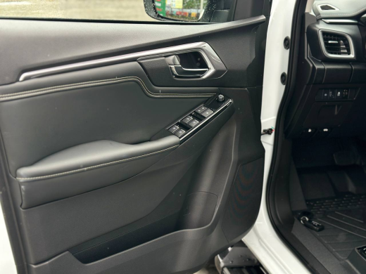 Isuzu D-MAX V-CROSS 2.5 TD