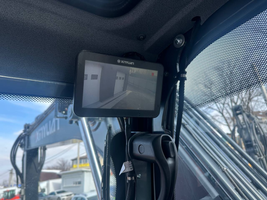 Колесный экскаватор XINYUAN C140W