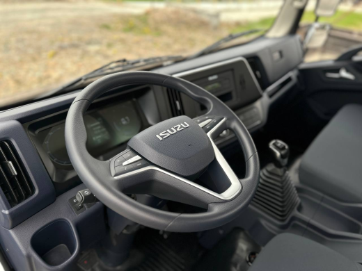 Грузовик бортовой ISUZU ELF