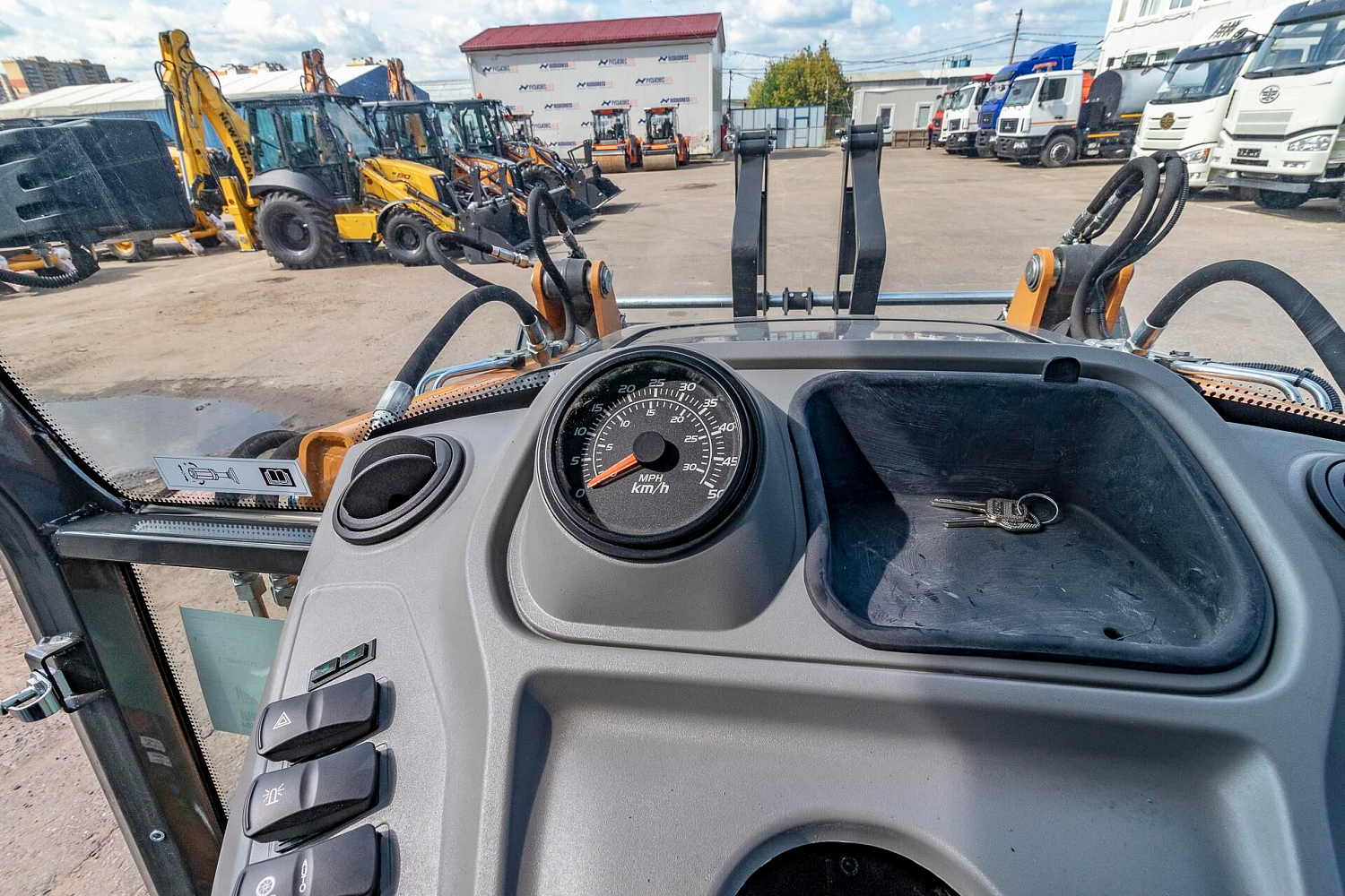 Экскаватор-погрузчик CASE 580SV Comfort (Tier 5, Турция)