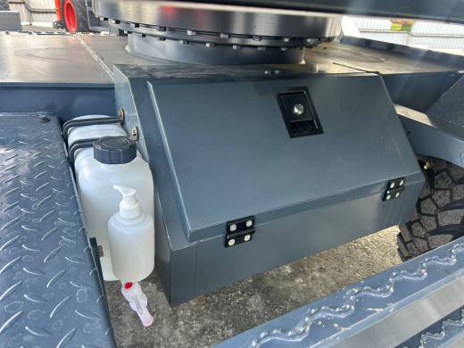 Колесный экскаватор XINYUAN C140W