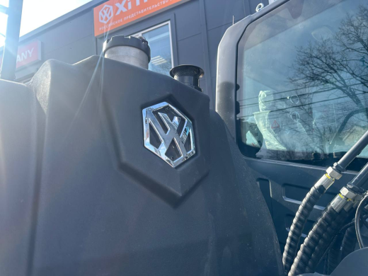 Колесный экскаватор XINYUAN C140W