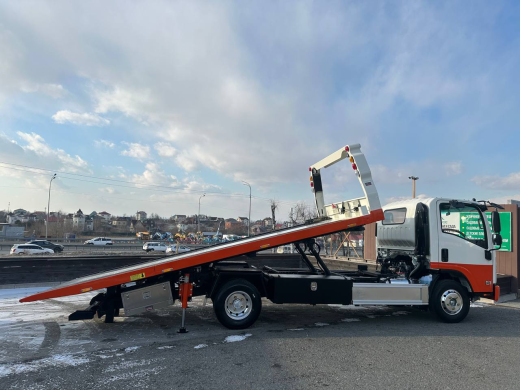Эвакуаторная платформа 4.5 т на шасси Isuzu Elf