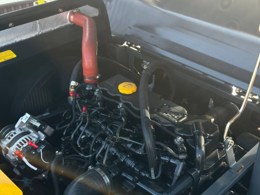 Колесный экскаватор XINYUAN B65 ECO