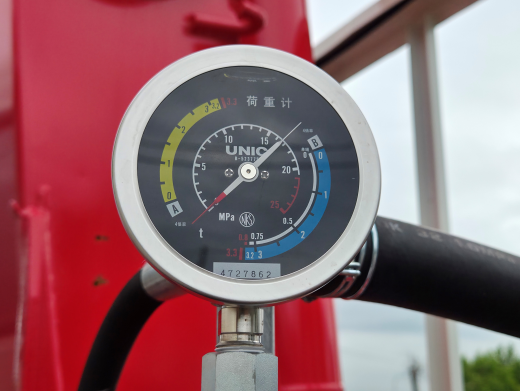 ISUZU ELF бортовой с КМУ UNIC