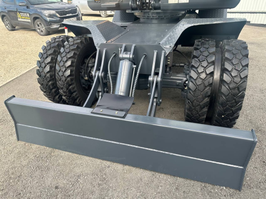 Колесный экскаватор XINYUAN C100 Professional