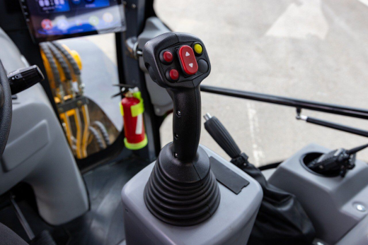 Экскаватор-погрузчик BULL 4SX-PLUS