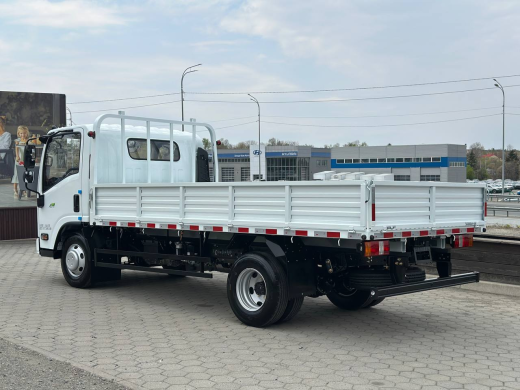 Грузовик бортовой ISUZU ELF
