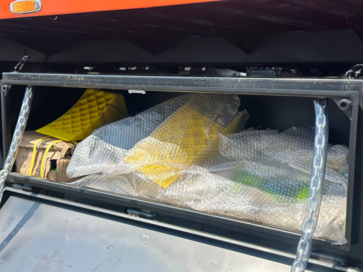 Эвакуаторная платформа 4.5 т с КМУ 3.2 т на шасси Isuzu Elf