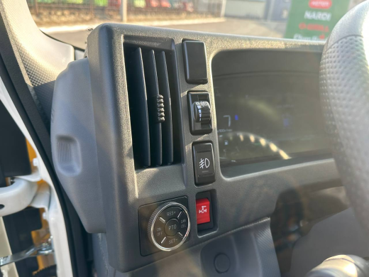 Эвакуаторная платформа 4.5 т на шасси Isuzu Elf