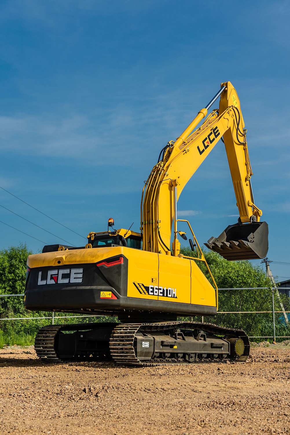 Экскаватор гусеничный LGCE E6210H