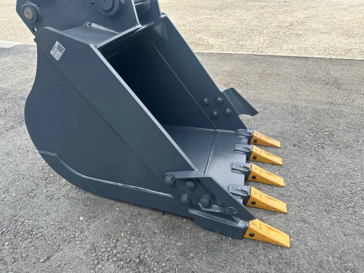 Колесный экскаватор XINYUAN C100 Professional