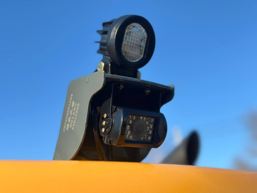 Колесный экскаватор XINYUAN C140W с лифт-кабиной