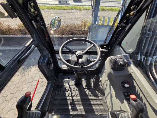 Колесный экскаватор XINYUAN B65 ECO