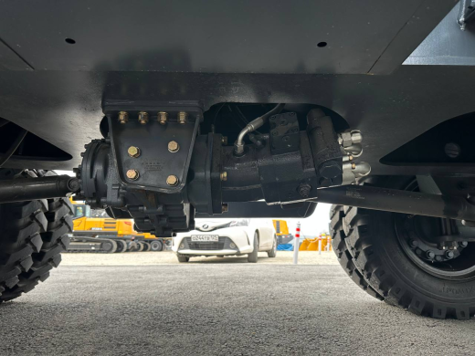 Колесный экскаватор XINYUAN C150W