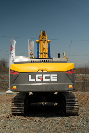 Экскаватор гусеничный LGCE E6350H