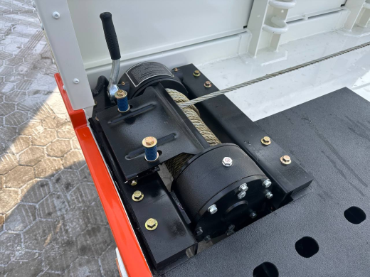 Эвакуаторная платформа 4.5 т на шасси Isuzu Elf