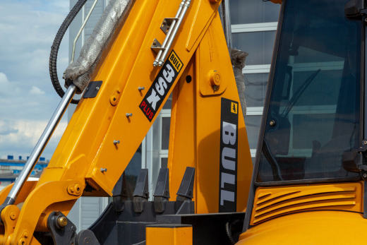 Экскаватор-погрузчик BULL 3SX-PLUS