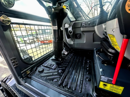 Колесный экскаватор XINYUAN C140W