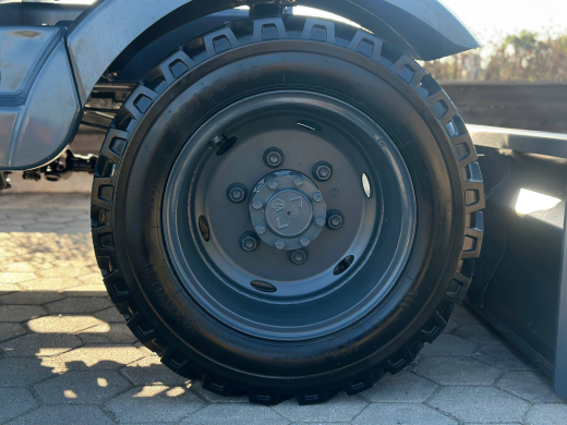 Колесный экскаватор XINYUAN B65 ECO