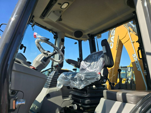 Экскаватор-погрузчик CASE 570SV (Индия)