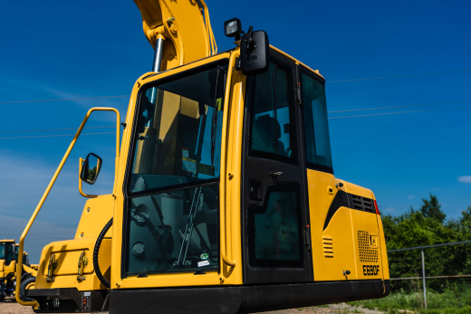 Экскаватор гусеничный LGCE E690F