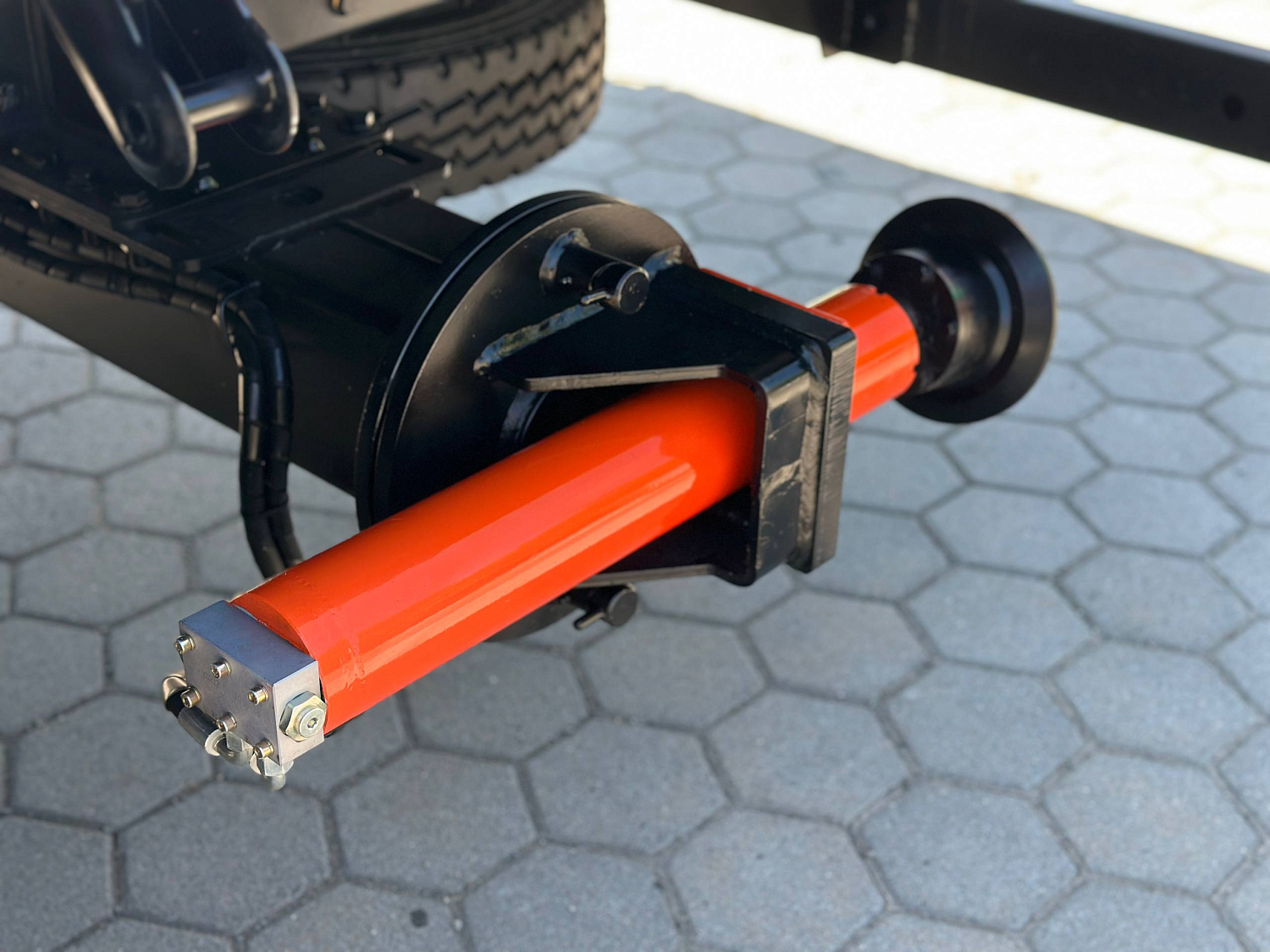 ISUZU ELF бортовой с КМУ HYVA