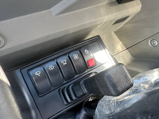 Колесный экскаватор XINYUAN B70S