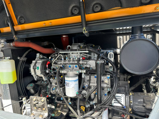 Колесный экскаватор XINYUAN B70S