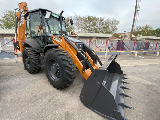 Экскаватор-погрузчик CASE 695SV Performance (Tier 3, рычаги сзади, без вил, Италия)