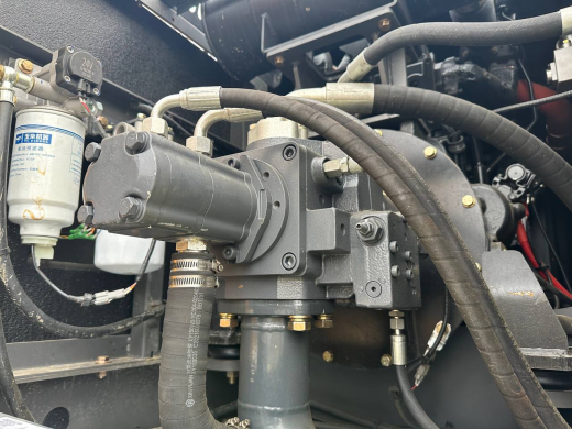 Колесный экскаватор XINYUAN C150W