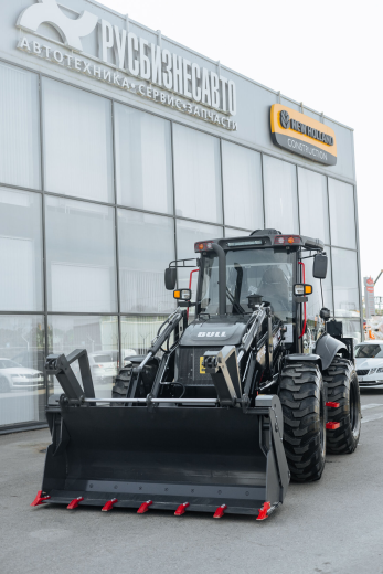 Экскаватор-погрузчик BULL 4SX-F