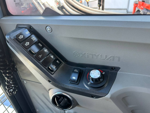 Колесный экскаватор XINYUAN B70S