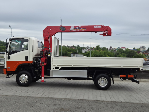ISUZU ELF бортовой с КМУ UNIC