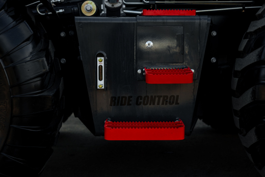 Экскаватор-погрузчик BULL 4SX-F